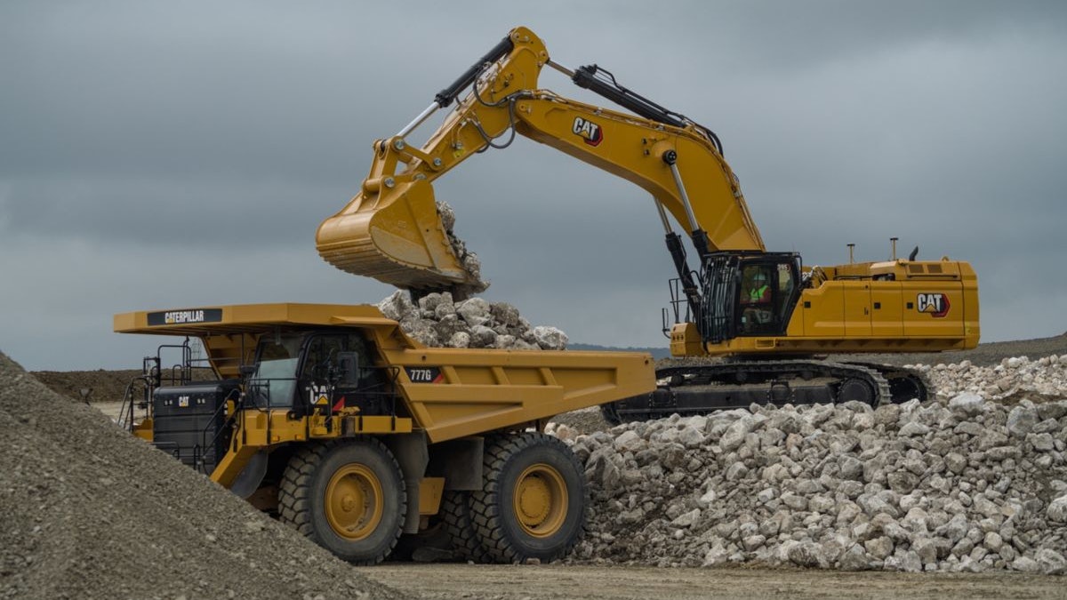 Next Generation Cat 395 Large Excavator From Caterpillar Cat For