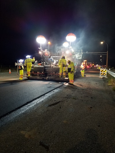 At the MnROAD test site a mix with 45% RAP was placed overnight with temperatures of 32°F and a traveling distance from the plant of 45 minutes.