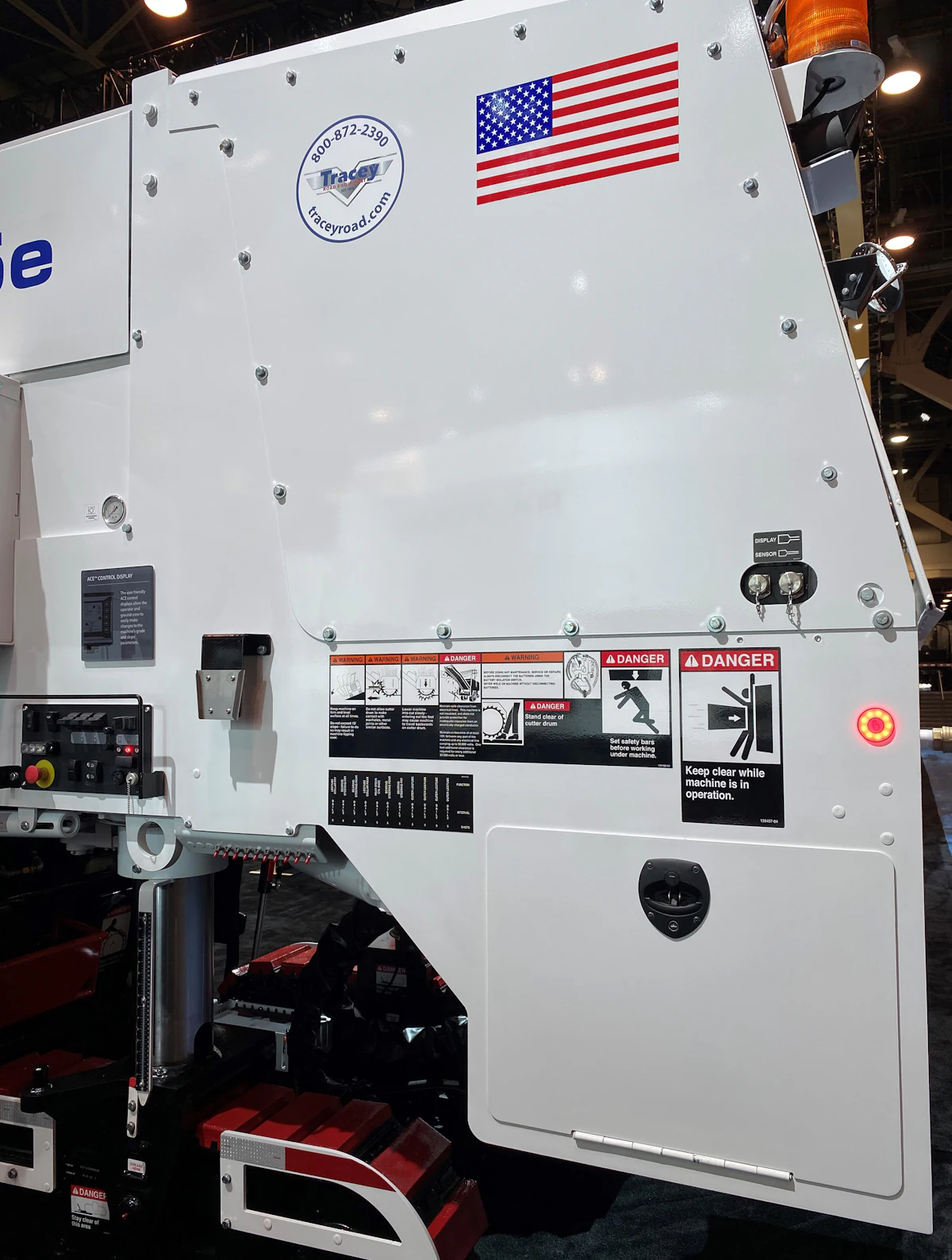 [VIDEO] Roadtec Rx505e Milling Machine Helps Keep Workers Safe | For ...