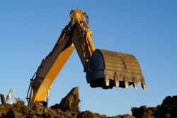 A single-point automatic lubricator is a self-contained and adjustable device to automatically dispense grease or oil to a lubrication point over a period of time.