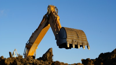 A single-point automatic lubricator is a self-contained and adjustable device to automatically dispense grease or oil to a lubrication point over a period of time.