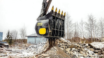 Crushing Cover 33 Cmyk