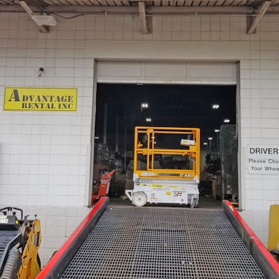 Hy Brid Lifts Zt 1630 Loading