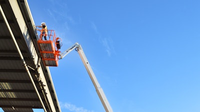 Snorkel boom lift