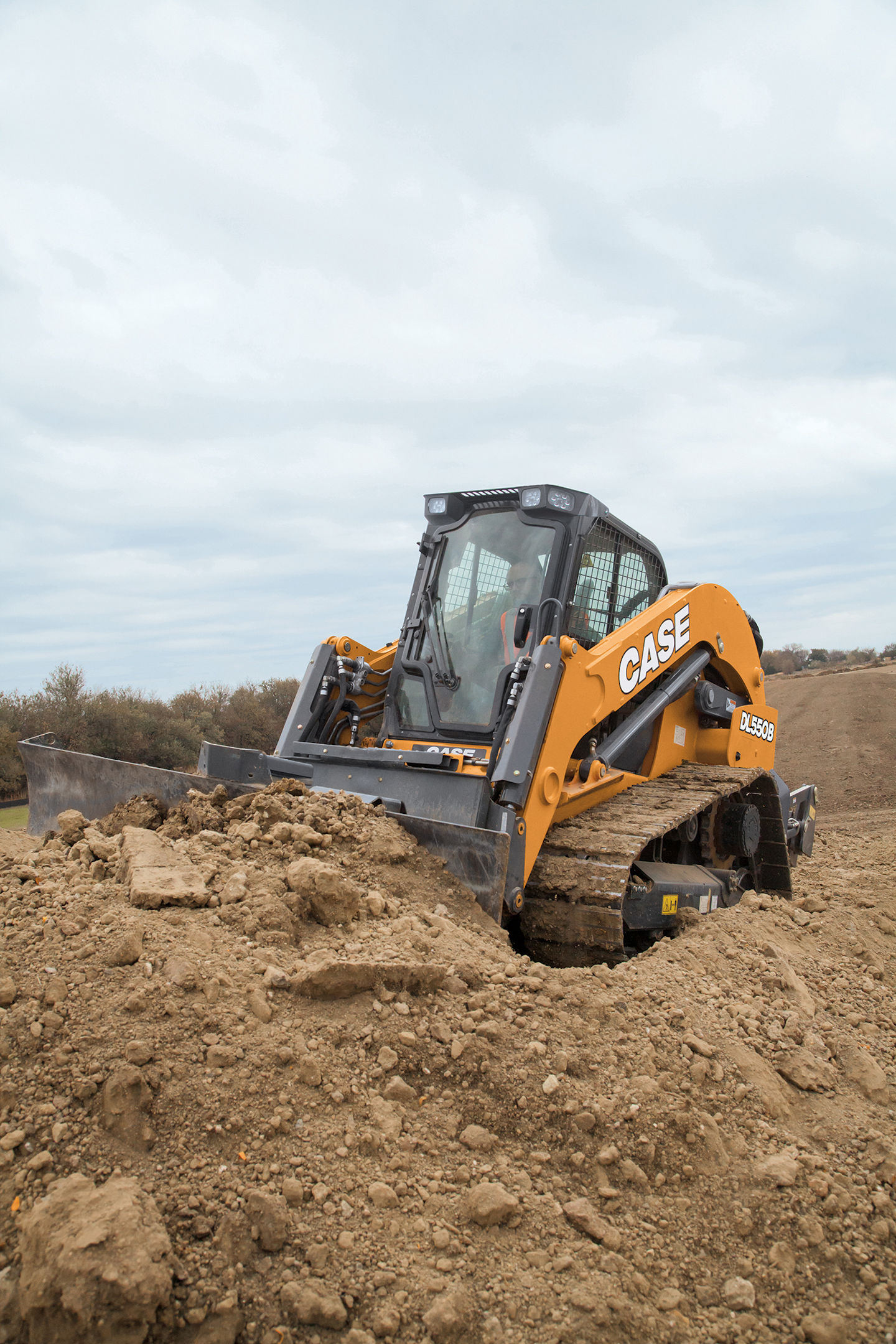 Case Dl550b Minotaur Adds Real Dozer Specs At The Top Of Compact