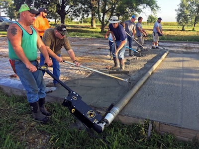Curb Roller Eel Screed 2