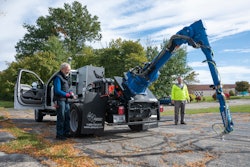 RoadPrintz Inc.'s robotic pavement marking machine can reportedly apply hot paint more quickly and more safely.