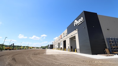 In addition to the big rental houses, renters have the option of working with smaller independent rental centers or their equipment dealership.