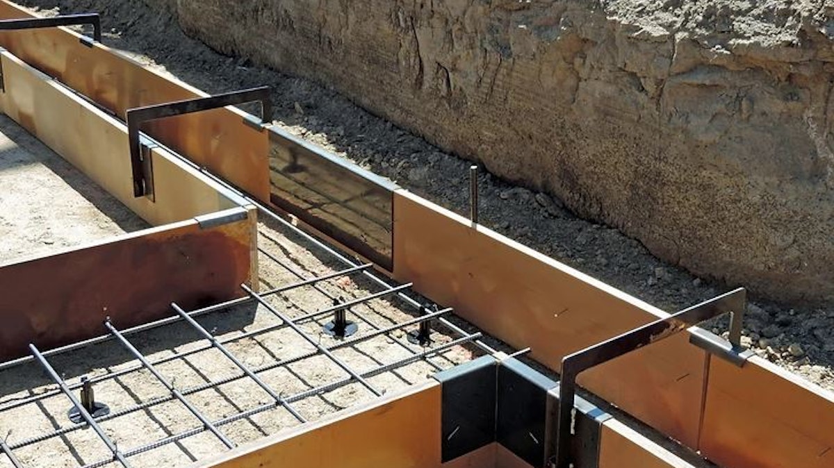 Advance Concrete Form Stakeless Footing System From Advance Concrete Form Inc For Construction Pros