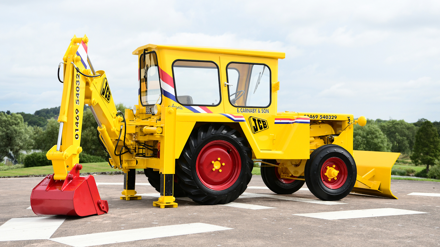 Jcb Shows Appreciation To Long Time Customer With Restoration Of Classic Backhoe Loader For Construction Pros