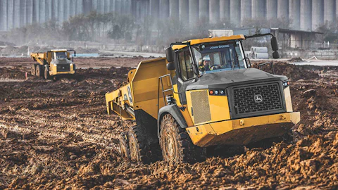 460p John Deere 460 E Series II ADT Features Significant Upgrades | For ...