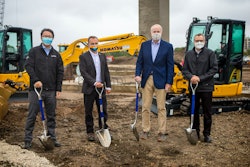 From left to right: Korekiyo (Kody) Yanagisawa, COO Komatsu Mining; John Koetz, President, Surface Mining, Komatsu; Milwaukee Mayor Tom Barrett; Jeff Dawes, CEO, Komatsu Mining.