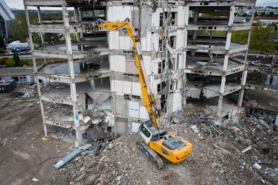 Liebherr R 940 Demolition 1 300dpi
