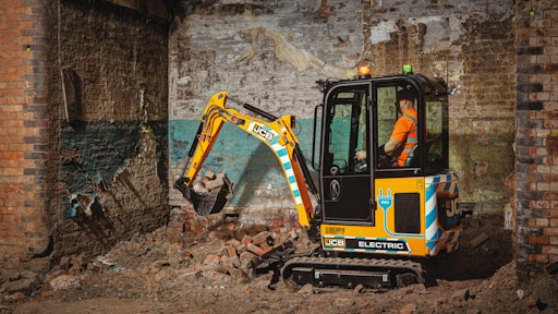 Etech Mini Excavator 1