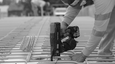 Like other MAX rebar tying tools, the simple operation of the TwinTier helps reduce muscular skeletal injuries, when compared to hand tying. Published NIOSH report (HEATA #2003-0146-2976) and the Canadian Safety Association of Ontario Final Report (WSIB Grant #01023) both support these statements.