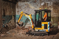 Etech Mini Excavator 1