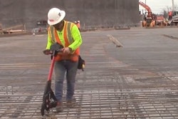 The RB401T-E is designed to reduce back strain for rod busters. The tool’s primary benefit is its ergonomic construction.