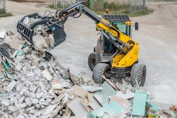 The Mecalac AS900tele Swing Loader