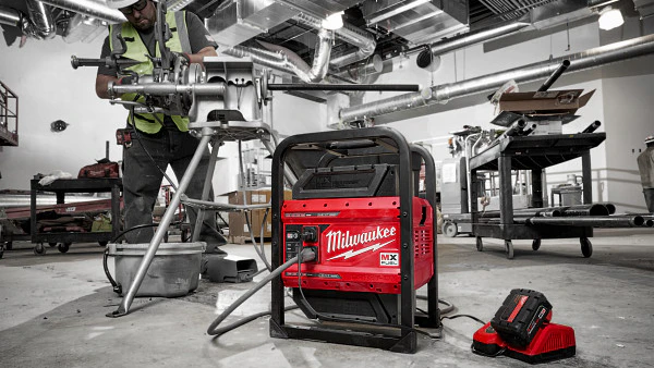 Milwaukee MX FUEL CARRY-ON 3600W/1800W Power Supply From: Milwaukee Tool Corp. - Vimarsana News