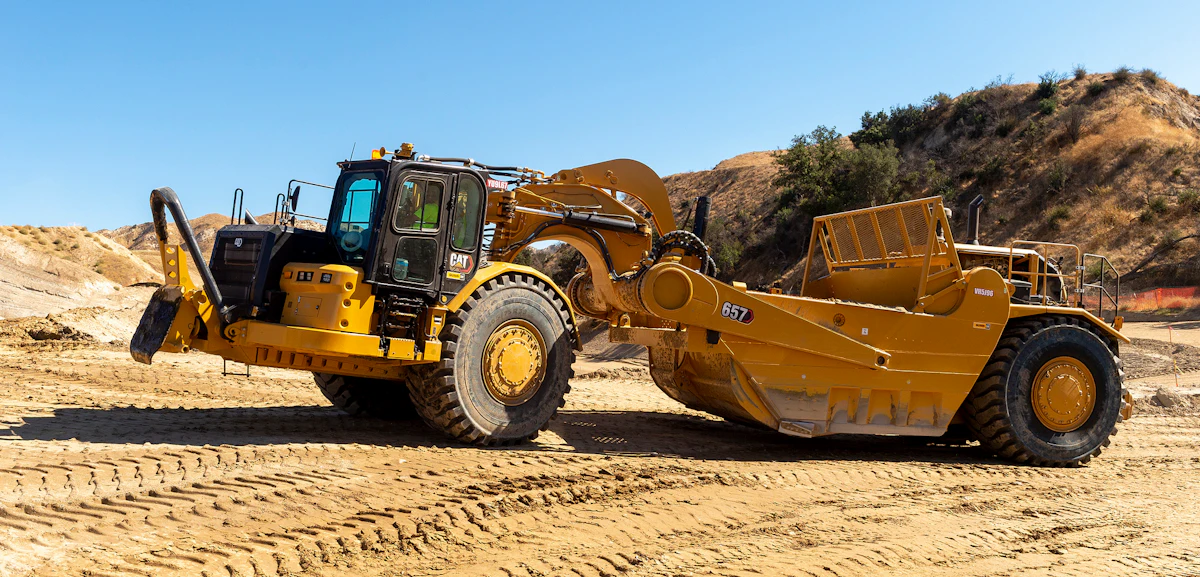 Caterpillar 657 Wheel Tractor-Scraper From: Caterpillar - Cat