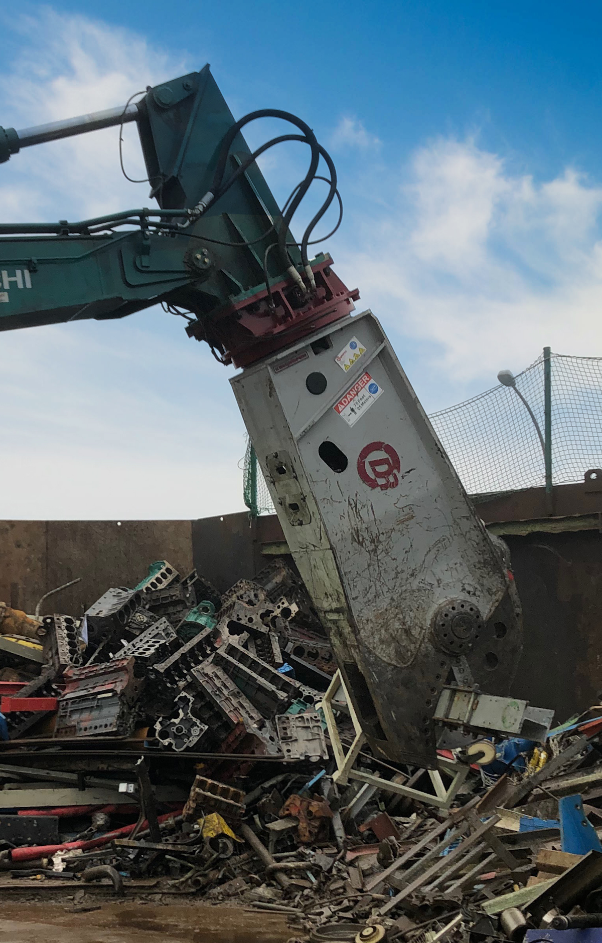 Kinshofer DXS Mobile Shears From Kinshofer USA For Construction Pros