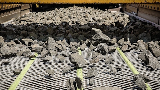 Maxim Equipment offers MAJOR’s variety of screen media solutions, including its signature FLEX-MAT high-vibration wire screens in tensioned and modular versions.