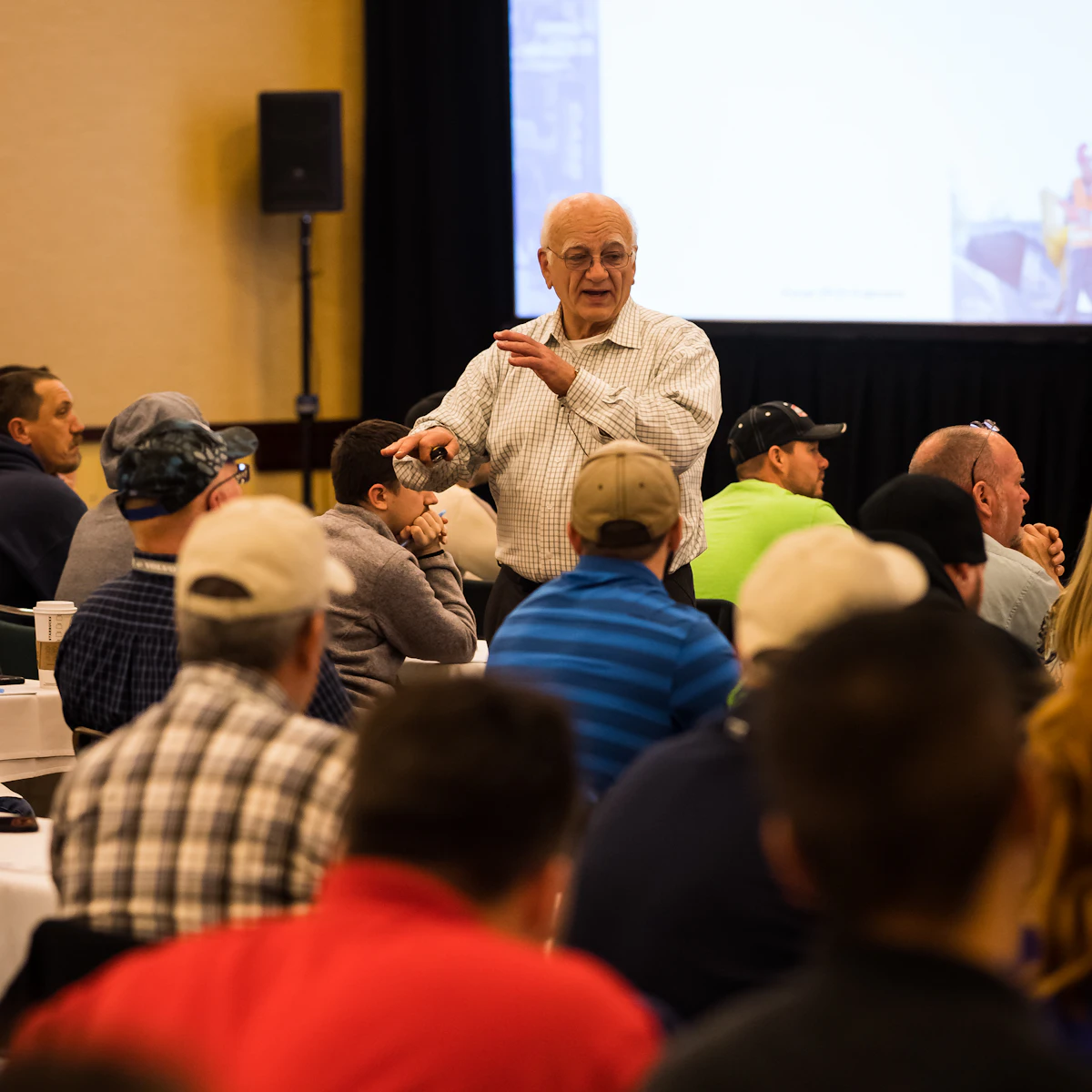 Seven Leadership Tips to Help Contractors Succeed - Vimarsana News