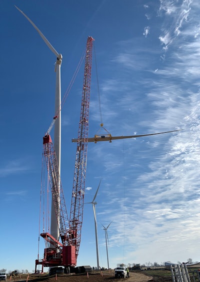 Manitowoc Crawler Cranes Deliver Strong Performance To Wind Farm Builder Iea Constructors