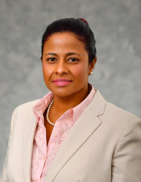 Ramo Velazquez Carla 2019 5edffcea19228[1]