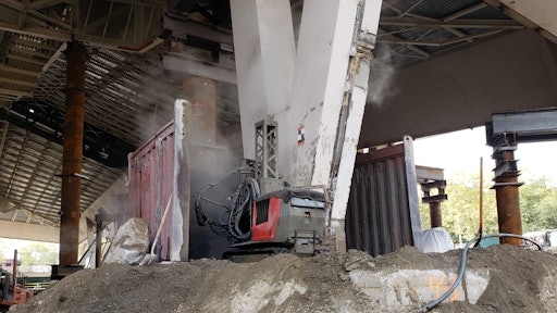 For precision and efficiency, the contractor used two Aquajet Aqua Cutter 710V robots to remove portions of 28 columns, four chevrons and one buttress in 30 days.