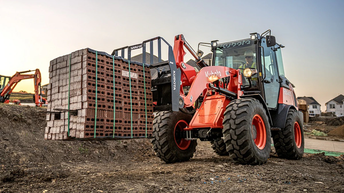 Kubota Next-generation R540 and R640 Wheel Loaders From: Kubota Tractor ...