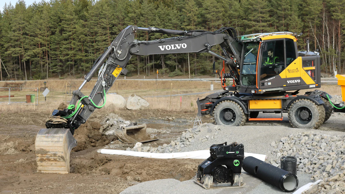 Volvo CE Expands Offering With Steelwrist SQ Auto Connect Quick Couplers - Vimarsana News