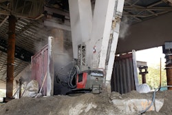 For precision and efficiency, the contractor used two Aquajet Aqua Cutter 710V robots to remove portions of 28 columns, four chevrons and one buttress in 30 days.