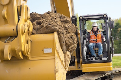 Cat 335 Excavator2
