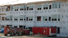 With more construction work being conducted indoors during the colder winter months, CPWR offers tips to ensure adequate ventilation and reduce COVID-19 exposure risks.