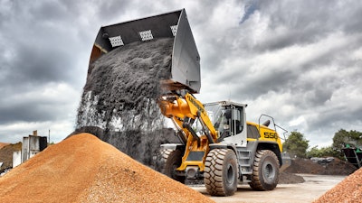 Liebherr Wheel Loader L556 Xpower High Dump Bucket 300dpi