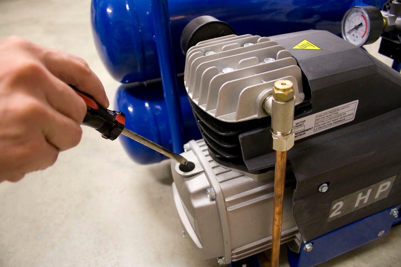 How a Truck Air Compressor Works