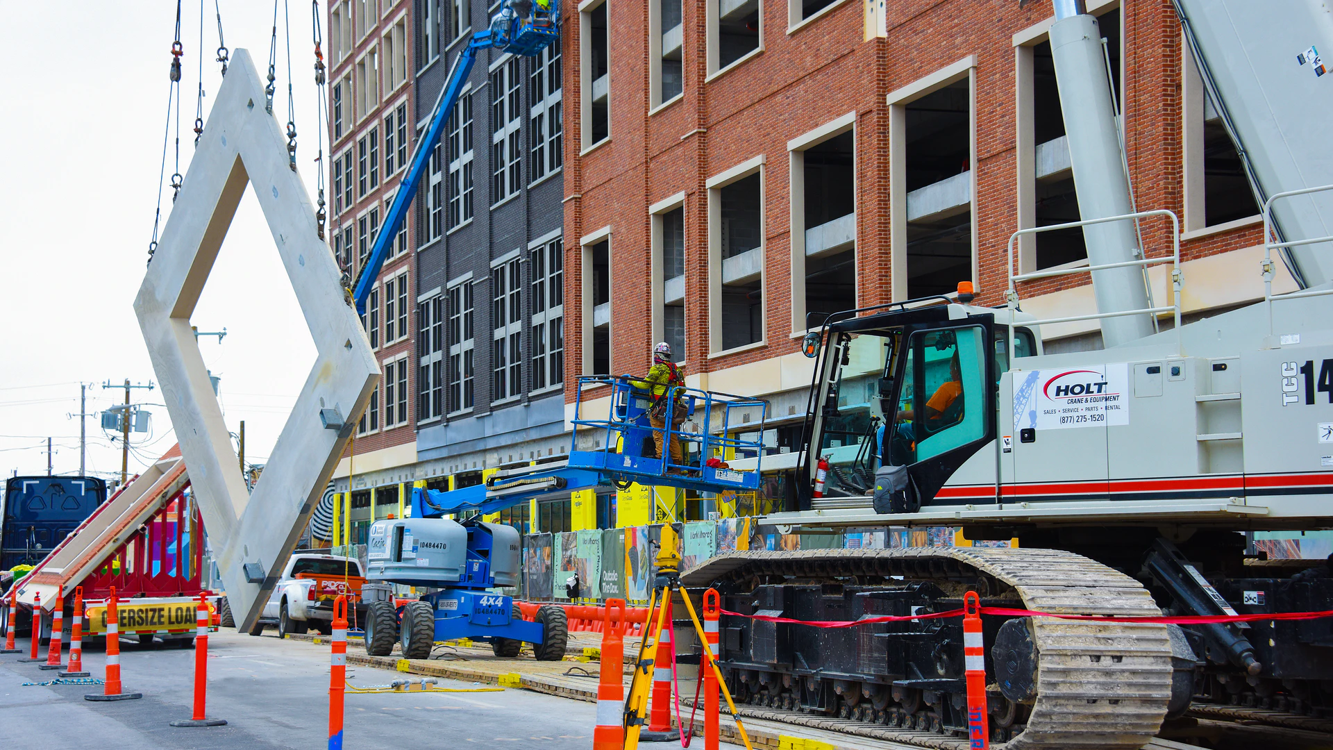 Link Belt TCC-1400 Crane Aids in 16-Story Project - Vimarsana News
