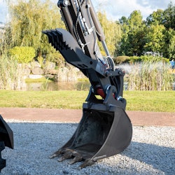 Mecalac Thumb 1