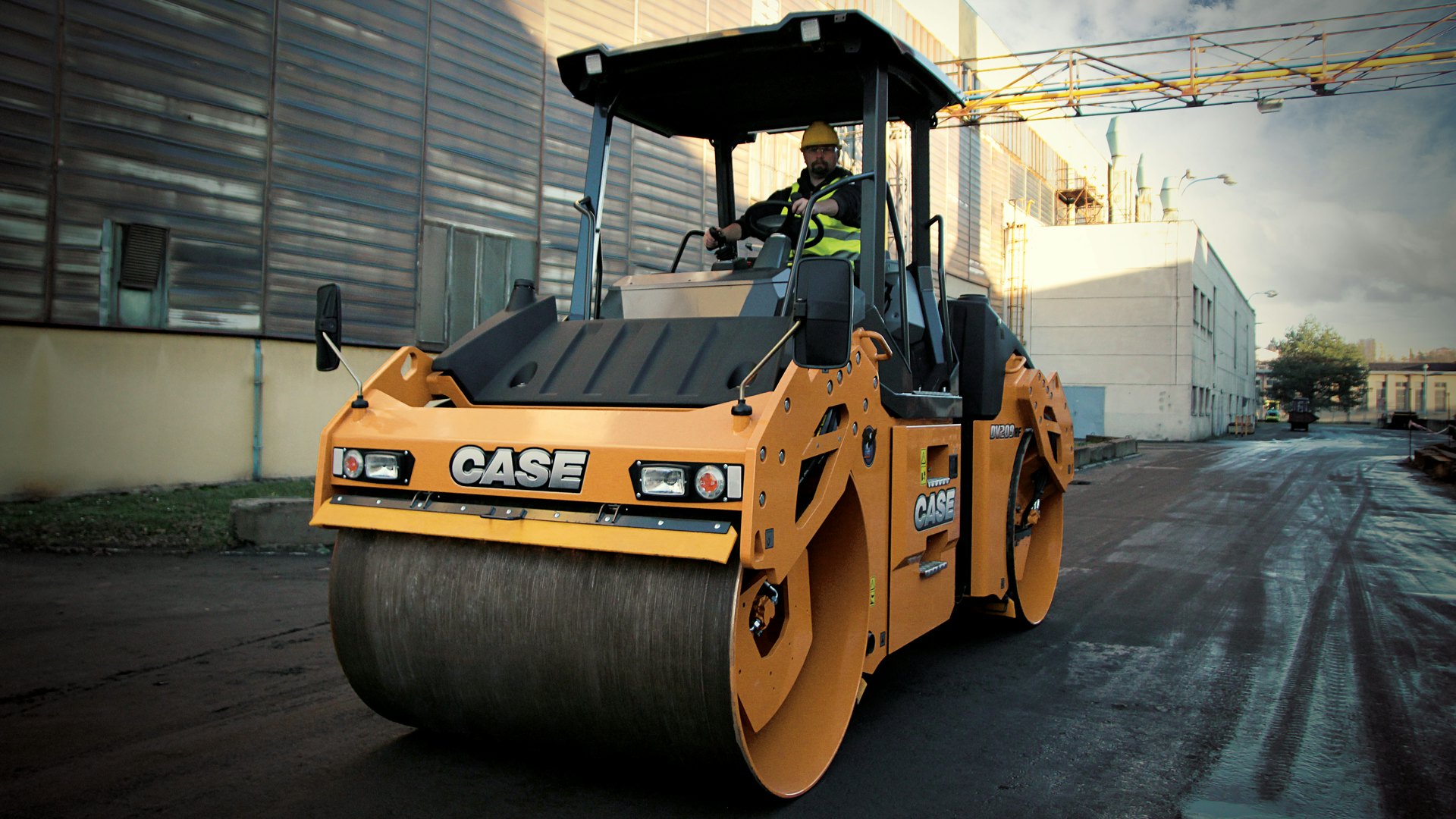 3 Tips to Maintain Vibratory Rollers and Keep Them on the Asphalt Mat | For  Construction Pros