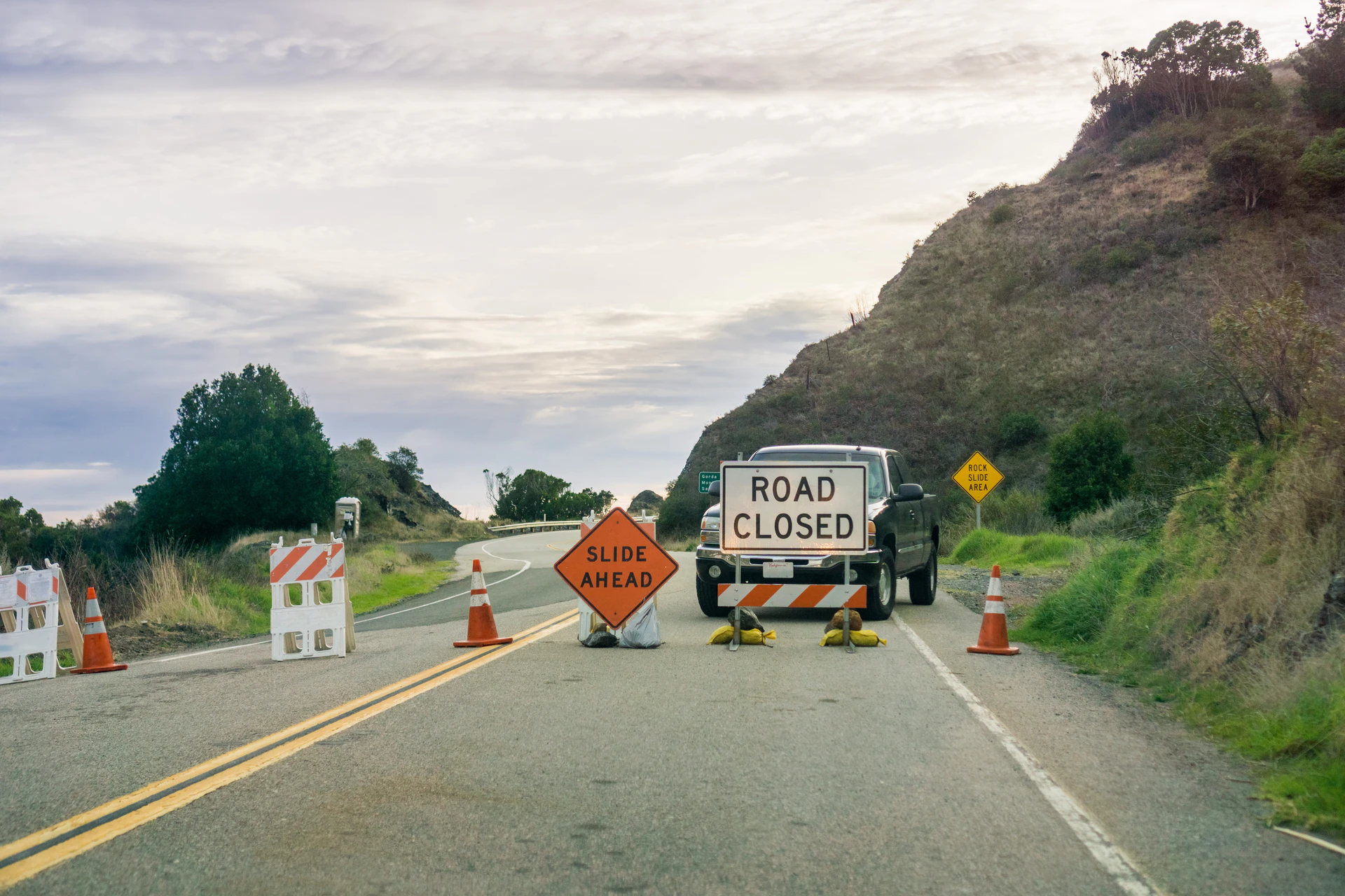 GAO Issues Guidance on Building Resilient Roads & Highways - Vimarsana News