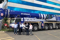 From left to right: Marcos Cunzolo (General Director, Cunzolo), Anilton Leite (Sales Manager, Tadano Brazil), Rodolfo Cunzolo (President, Cunzolo), Masatoshi Hirano (President, Tadano Brazil), and Renata Cunzolo (Financial Director, Cunzolo).