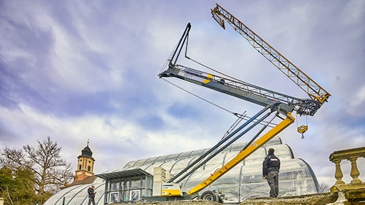 Unusual assembly: The L1-24 is erected on the backfill of a historic rampart wall on the island of Mainau.
