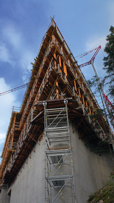 How Structural Thermal Breaks Support & Insulate Cantilevers