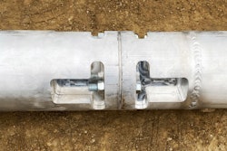 Curb Roller Manufacturing Lynx Screed 1