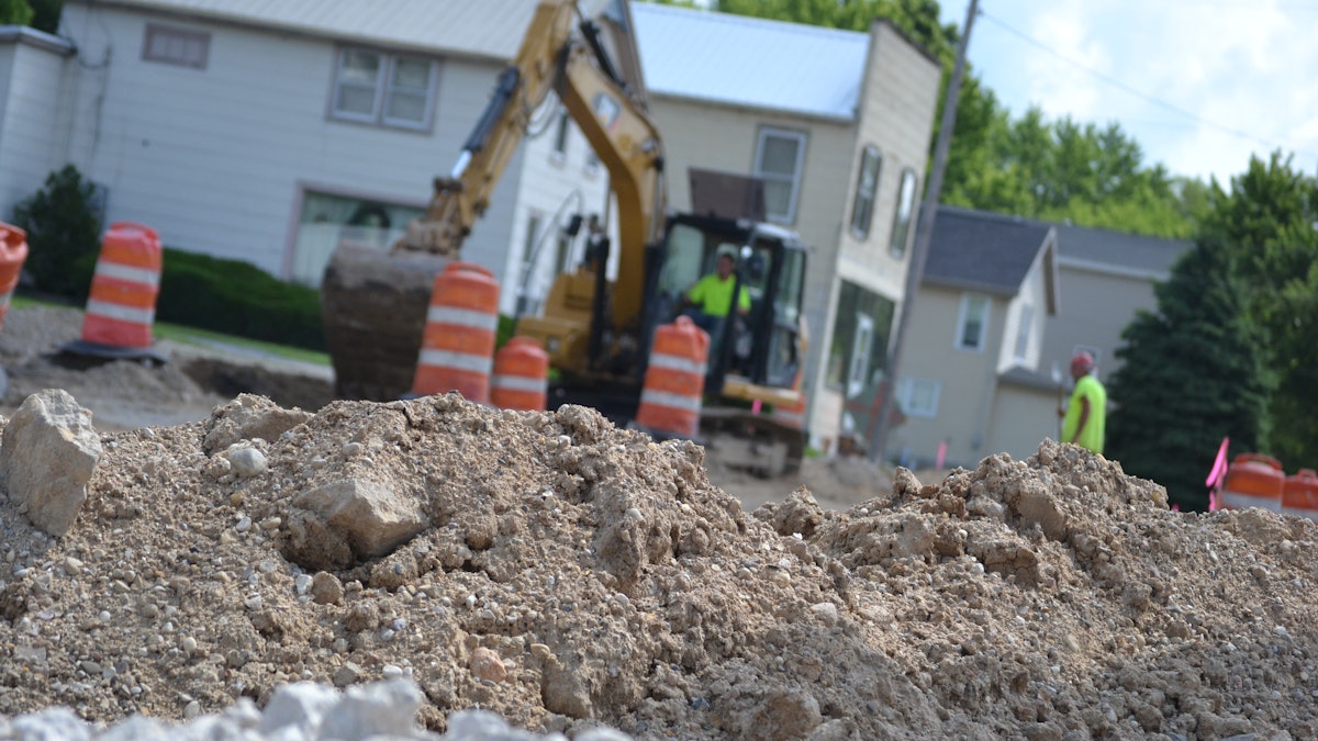 Construction Project Starts and Backlogs on the Rise with Contract ...