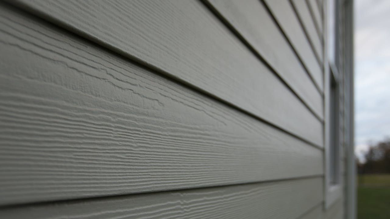 Installation Tips And Benefits Of Fiber Cement Siding For Construction Pros