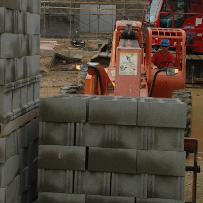 Industry 4.0 tools can improve your ability to obtain essential building materials and to plan and execute construction projects efficiently, minimizing supply chain-driven disruptions.