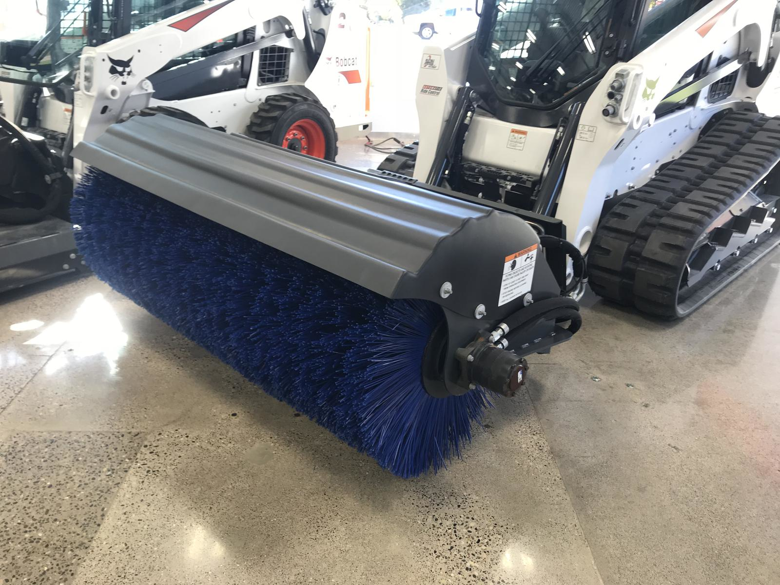 How to Select the Best Replacement Brushes for Rotary Broom Attachments