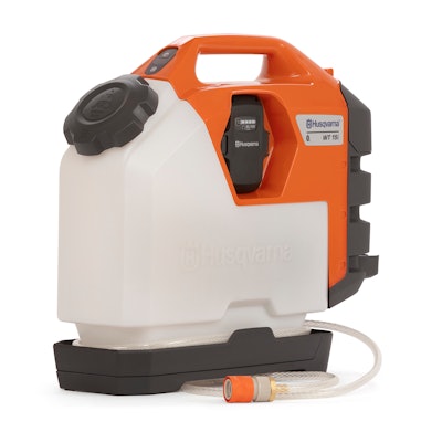 The Husqvarna WT 15i Battery-Powered Water Tank